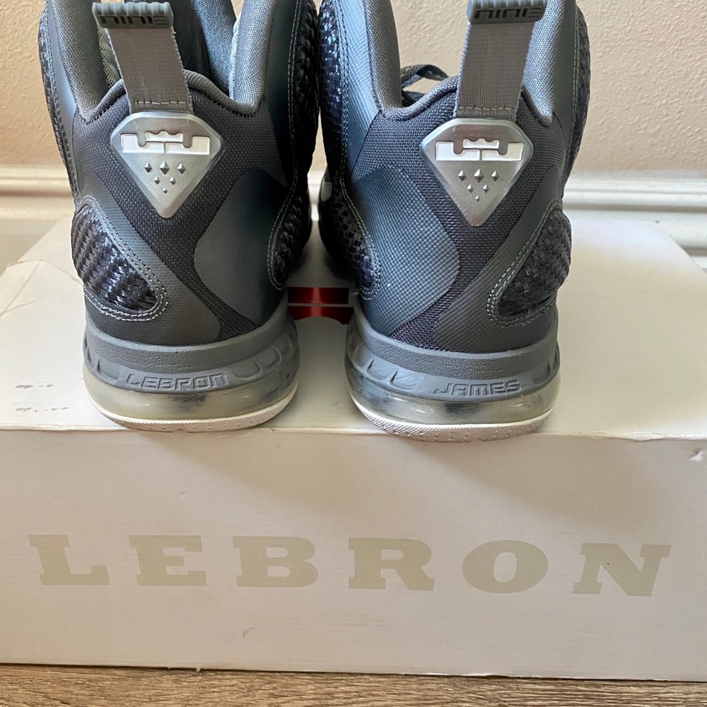 Nike LEBRON 9 limited edition Size 10 - Picture 4 of 4
